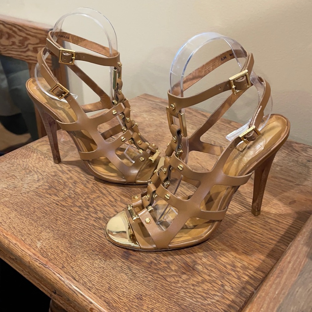 Tory Burch Nude Strappy heels size 6